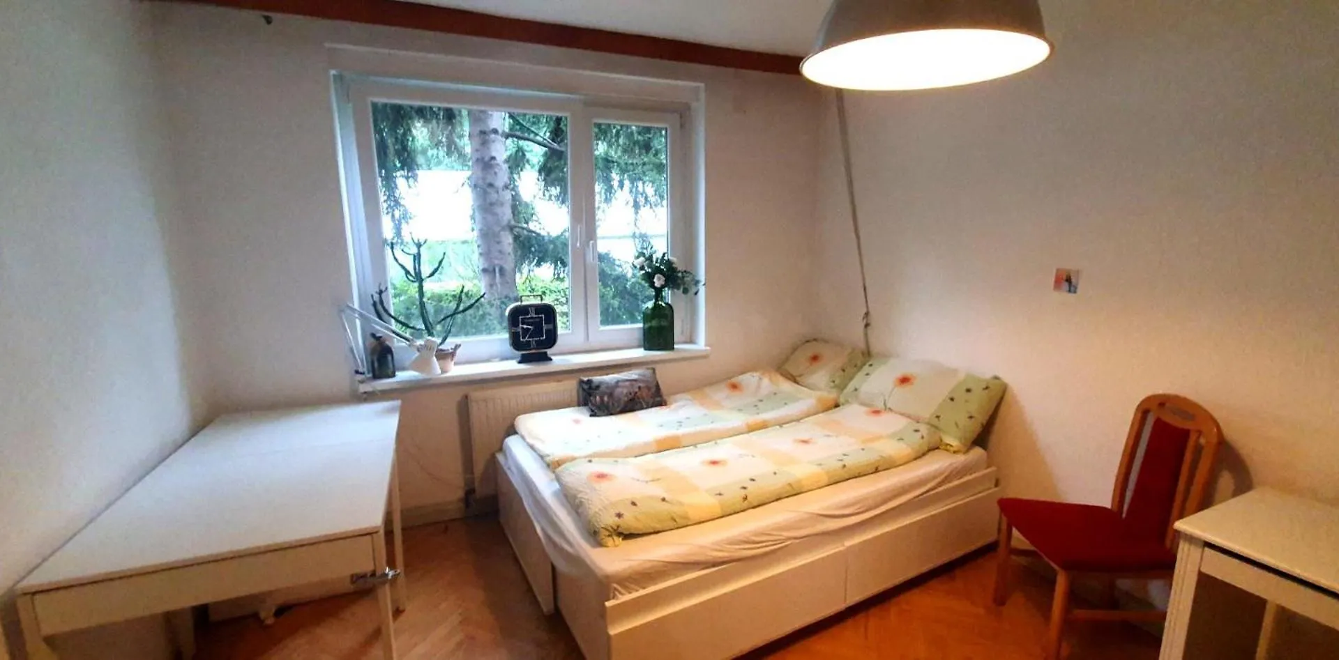 Homestay szállás Wolfs Balkonruhe, Geraeumig S-Bahn Krottenbach Bécs Ausztria
