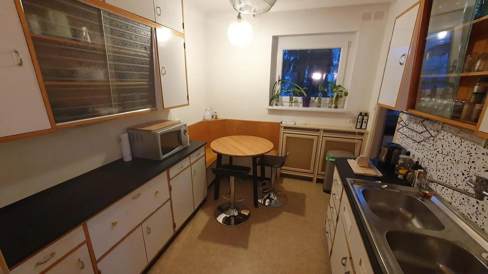 Wolfs Balkonruhe, Geraeumig S-Bahn Krottenbach Vienna Homestay
